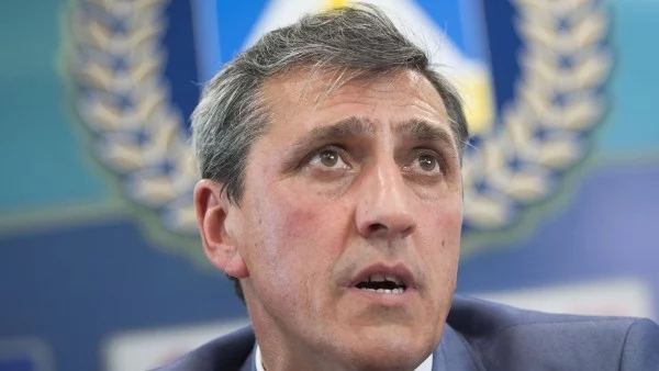 Левски с две контроли в Правец
