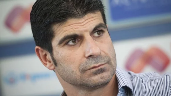 Гонзо обеща на Мурсия безпрецедентни условия за треньор в Левски