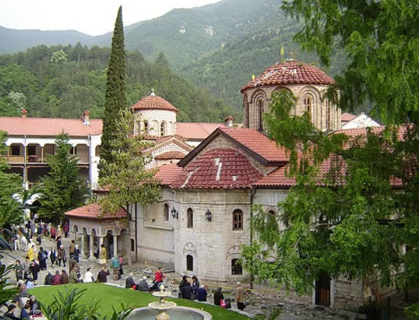 България се обособява на 9 туристически района 