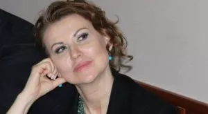 Раева за Нешка: Трябва да остарява с достойнство, а не...