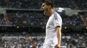 Немски топ клуб влиза в битката за Алваро Мората