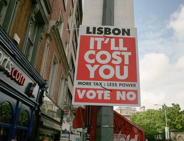 Ирландия отхвърля на референдум Лисабонския договор