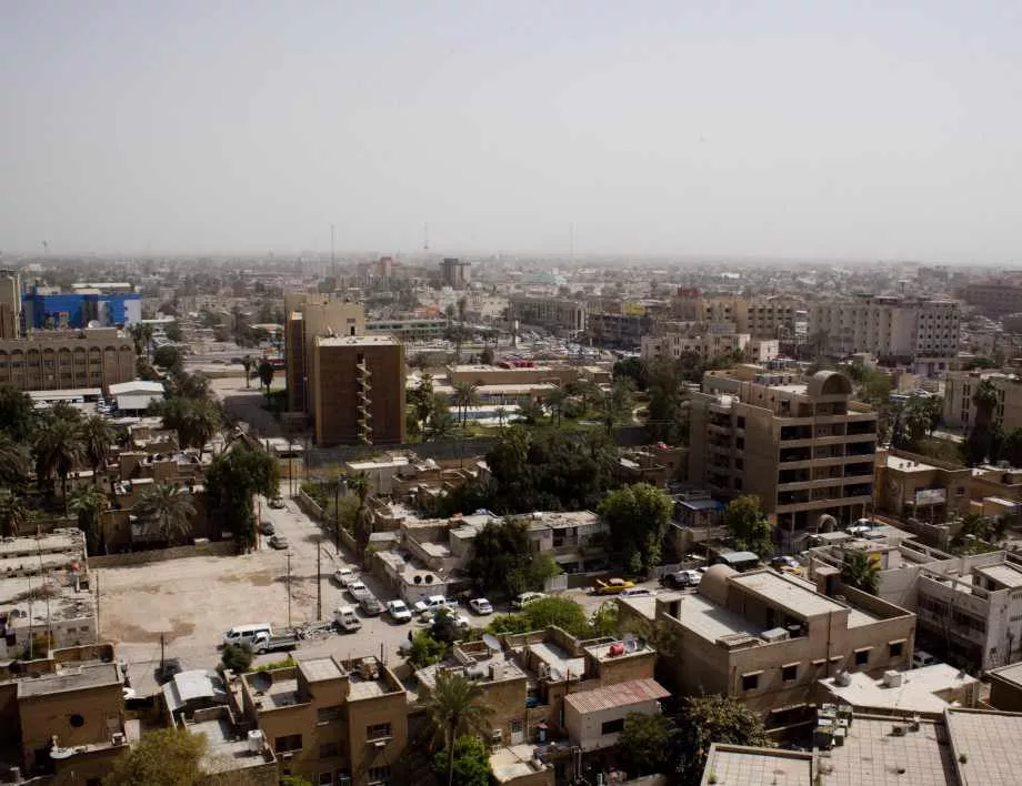 Със сълзотворен газ се опитаха да разпръснат протестиращите в Багдад