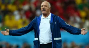 Сколари: Журналистите са страхливци