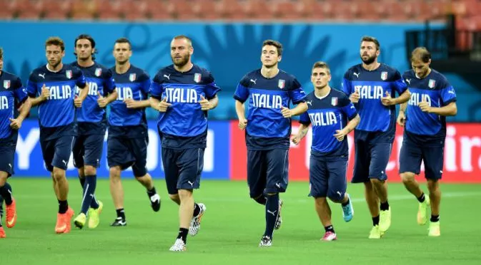 Италия тренира на "Герена" вместо на "Васил Левски"