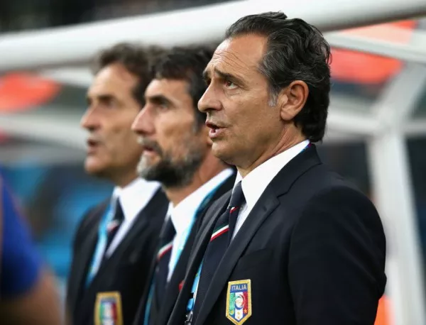 Треньорът на Италия хвърли оставка след 0:1 от Уругвай