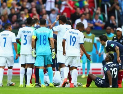 ФИФА се извини за гафа с химните на Франция - Хондурас