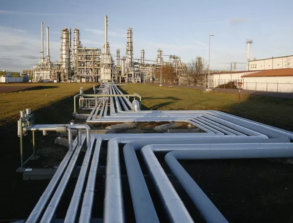 "Газпром" отряза с 24% доставките на газ за Полша