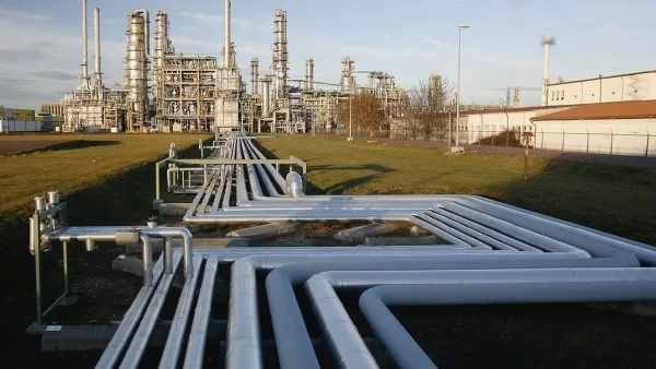 Русия врътва кранчето: По-малко газ за Румъния, Словакия, Австрия, Полша и Германия