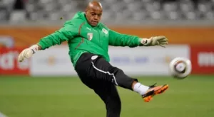 М'Боли: Има интерес към мен, гледам всички опции