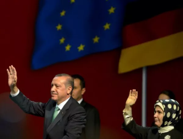 Турските власти задържаха 15 души, подслушвали Ердоган 