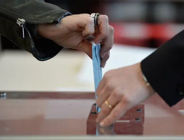 Избирателната активност до 14:00 часа - над 1,5 млн. българи са гласували