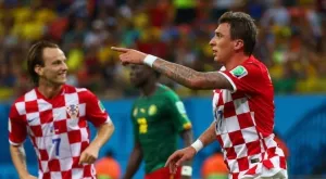 Хърватия победи Кипър с два гола на Манджукич