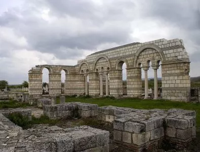 Руснаци даряват пари за възстановяването на Голямата базилика в Плиска