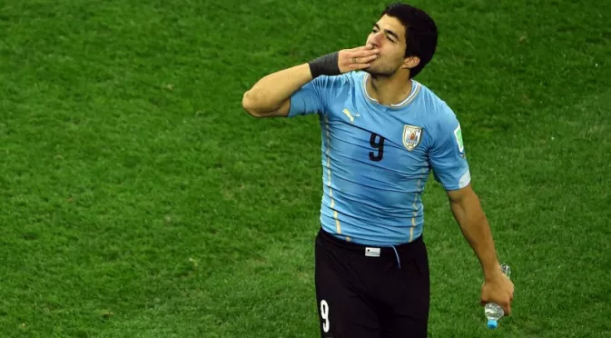 Уругвай се отказа от Суарес за мача с Чили