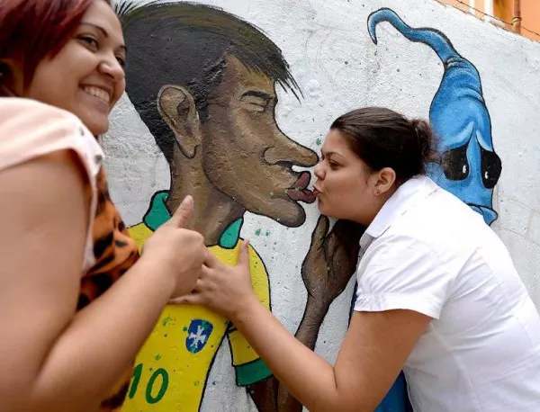Бразилия се побърка по Неймар! Ето ги 10-те доказателства