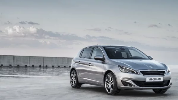 l’Automobile отличи Peugeot 308