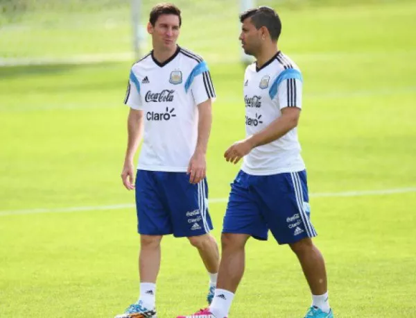 Меси и Агуеро се забавляват с топката (видео)