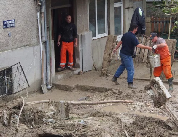 Прокуратурата обжалва съдебно решение, че не си е свършила работата за наводнението в Аспарухово