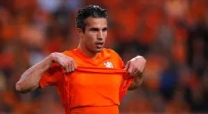 Юнайтед без Ван Перси на старта на сезона