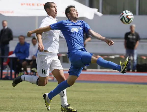 Новият Левски тръгна с 1:1 срещу фаворита в "Б" група