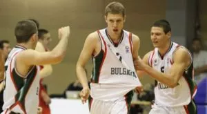 Панатинайкос с втори опит да вземе Везенков