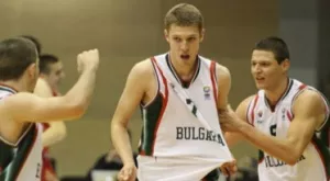 Националите ни по баскетбол продължават напред в световните квалификации