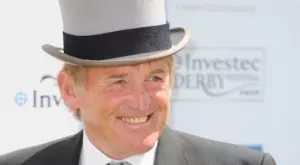 {{ otherArticle[0].article.title }}