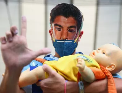 Давали милион на Суарес, за да излезе с намордник срещу Колумбия