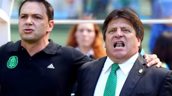 Въшката псувал Ван Перси след мача