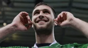 {{ otherArticle[0].article.title }}