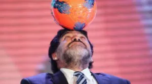 Марадона се завърна към треньорската работа