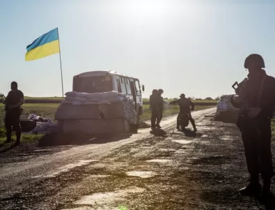 Украйна обвини Русия в свалянето на военен самолет, петима от екипажа са в плен