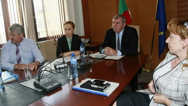 МЗХ е готово с нотификациите, няма прехвърляния между първи и втори стълб