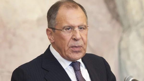 Лавров обвинява Украйна, че пречи на Русия в хуманитарната помощ за Донецк и Луганск
