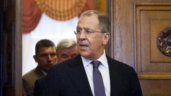 Лавров прие да посети Северна Корея