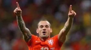 Уесли Снайдер остава в Галатасарай