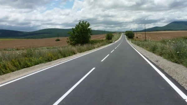 Предимно сухи са пътищата в страната