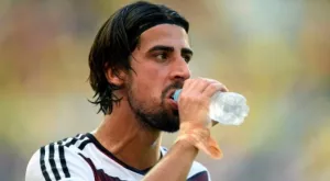 Трансферът на Хамес в Реал спира Кедира за Арсенал