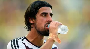 Фиорентина се нареди на опашката за Кедира