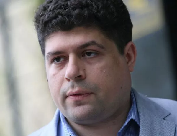 Второ обвинение срещу бившия директор на ДФЗ Мирослав Николов