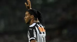 Легенда на Барселона идва при Берба в ПАОК