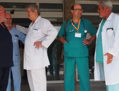 Лекарите в Шумен излизат на протест по обед