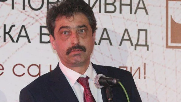 Руснаци помагат на Цветан Василев, за да избегне съд в България?