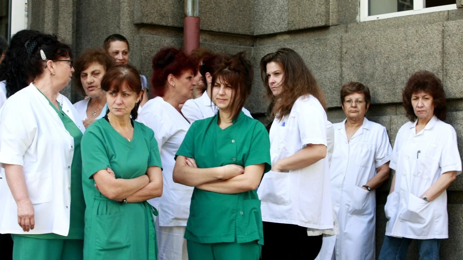 Медицински сестри в училища и детски градини излизат на протест