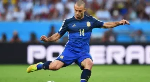 Барса задържа Масчерано до 2018-а