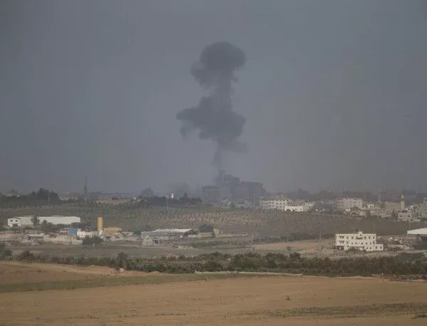 Израелски самолети удариха Газа в отговор на ракетен обстрел от Палестина