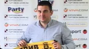 Шеф в "Ботев": Не можем да чакаме Карачанаков