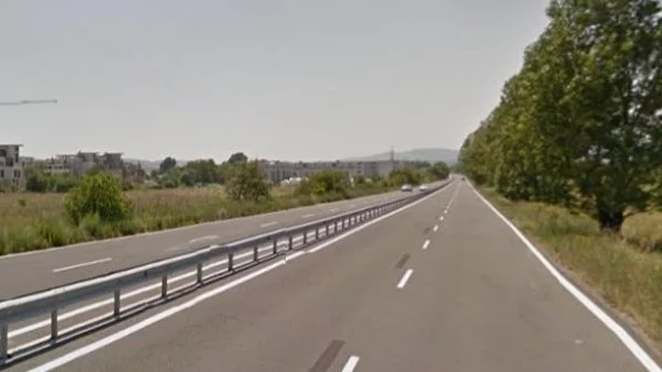 Пътните настилки в страната са предимно сухи
