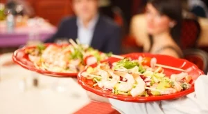 8 трика, чрез които ресторантите манипулират клиентите